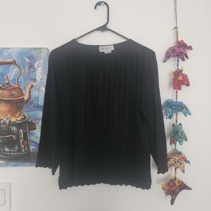 Black Textured Mid-Sleeve Top